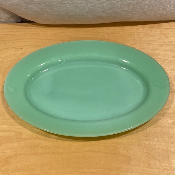 FIRE KING JADEITE GREEN OVEN GLASS OVEL VINTAGE 1950’s - Picture 2 of 10